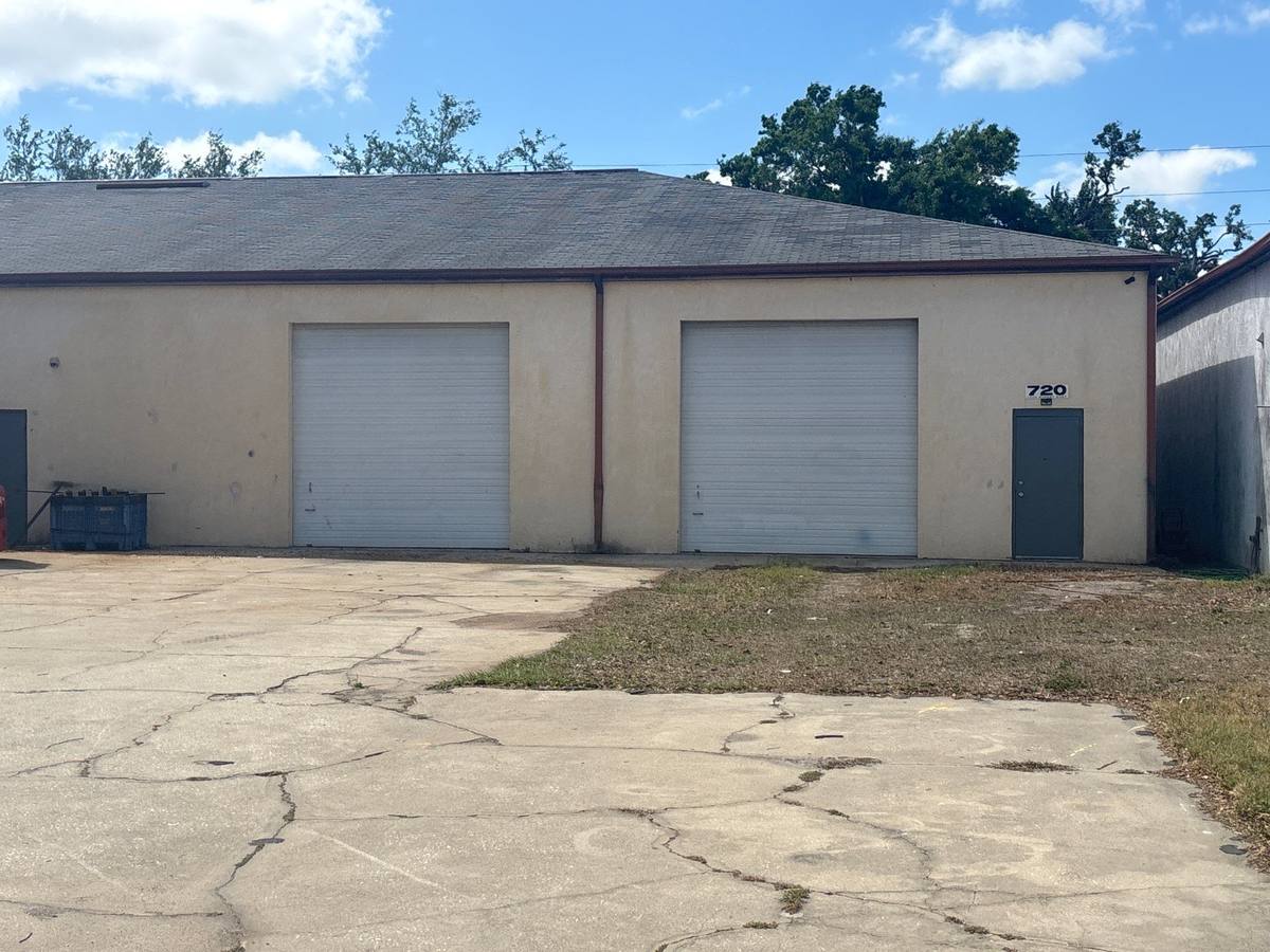 roof replacement in Palmetto, Florida
