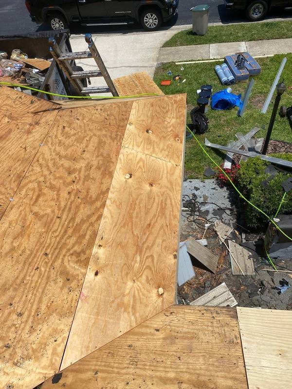 residential shingle roof replacement by Hloska Roofing in New Port Richey
