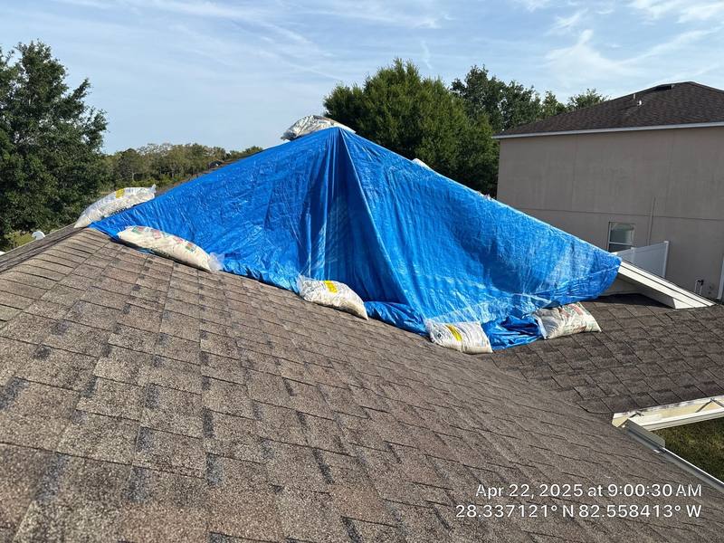 roofing project near Field Point Way in Spring Hill