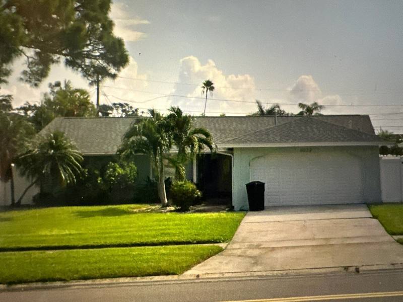 completed roofing project in St. Petersburg FL