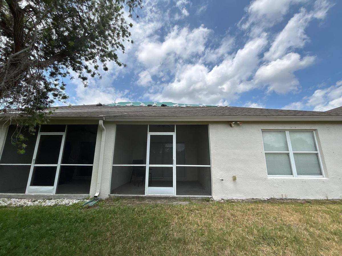 shingle roof replacement in Zephyrhills, Florida
