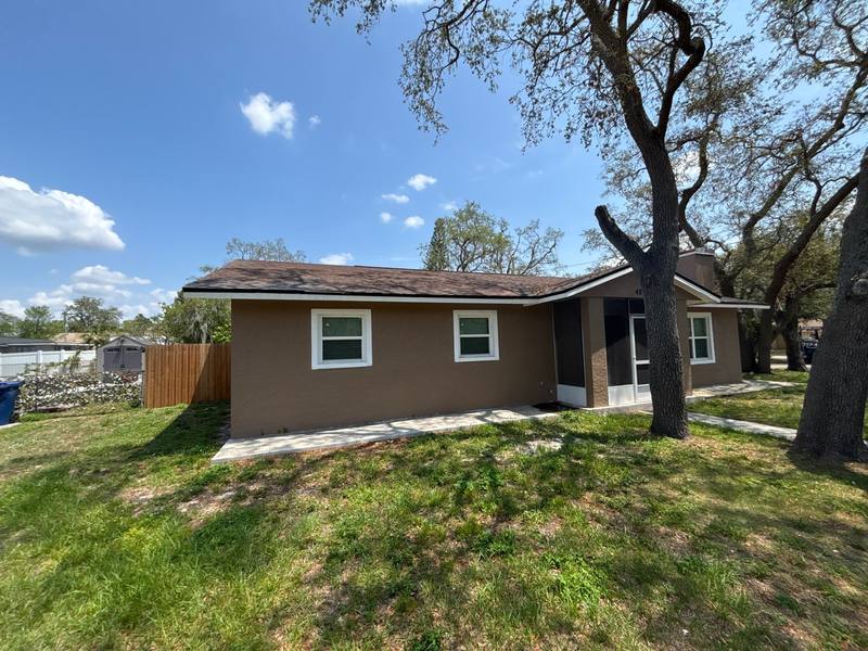 roofing project near E Poinsettia Avenue in Tampa