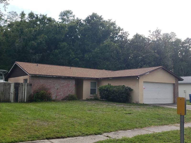 shingle roof replacement in Tampa, Florida