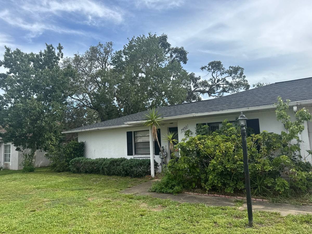 shingle roof replacement in Spring Hill, Florida