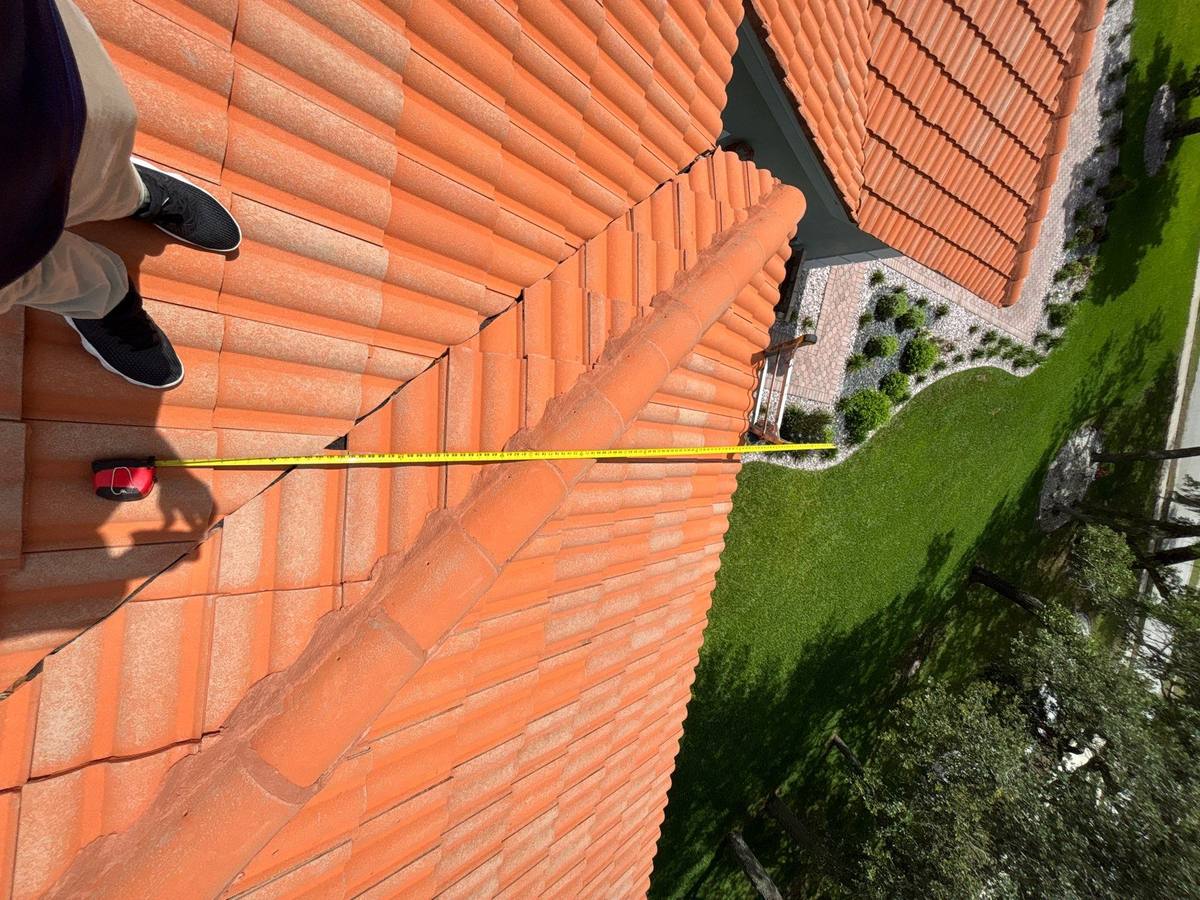 roof repair in Spring Hill, Florida