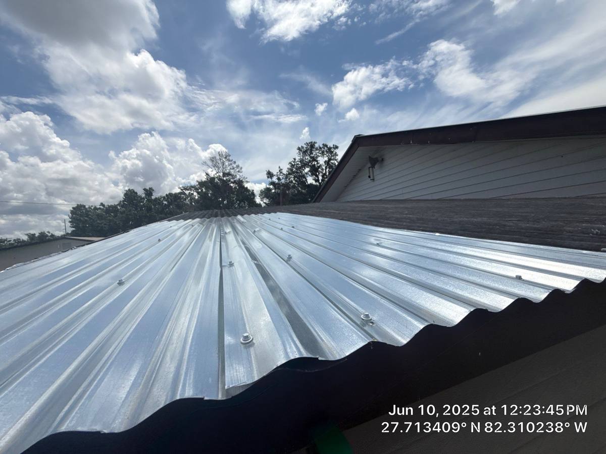roof replacement in Wimauma, Florida
