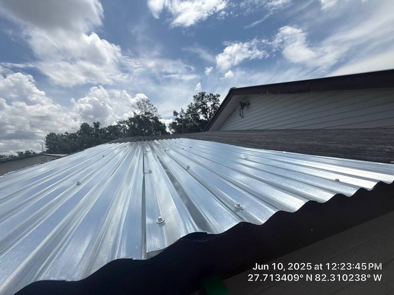 residential roof replacement by Hloska Roofing in Wimauma