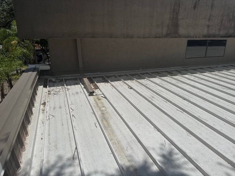 residential roof replacement by Hloska Roofing in Tampa