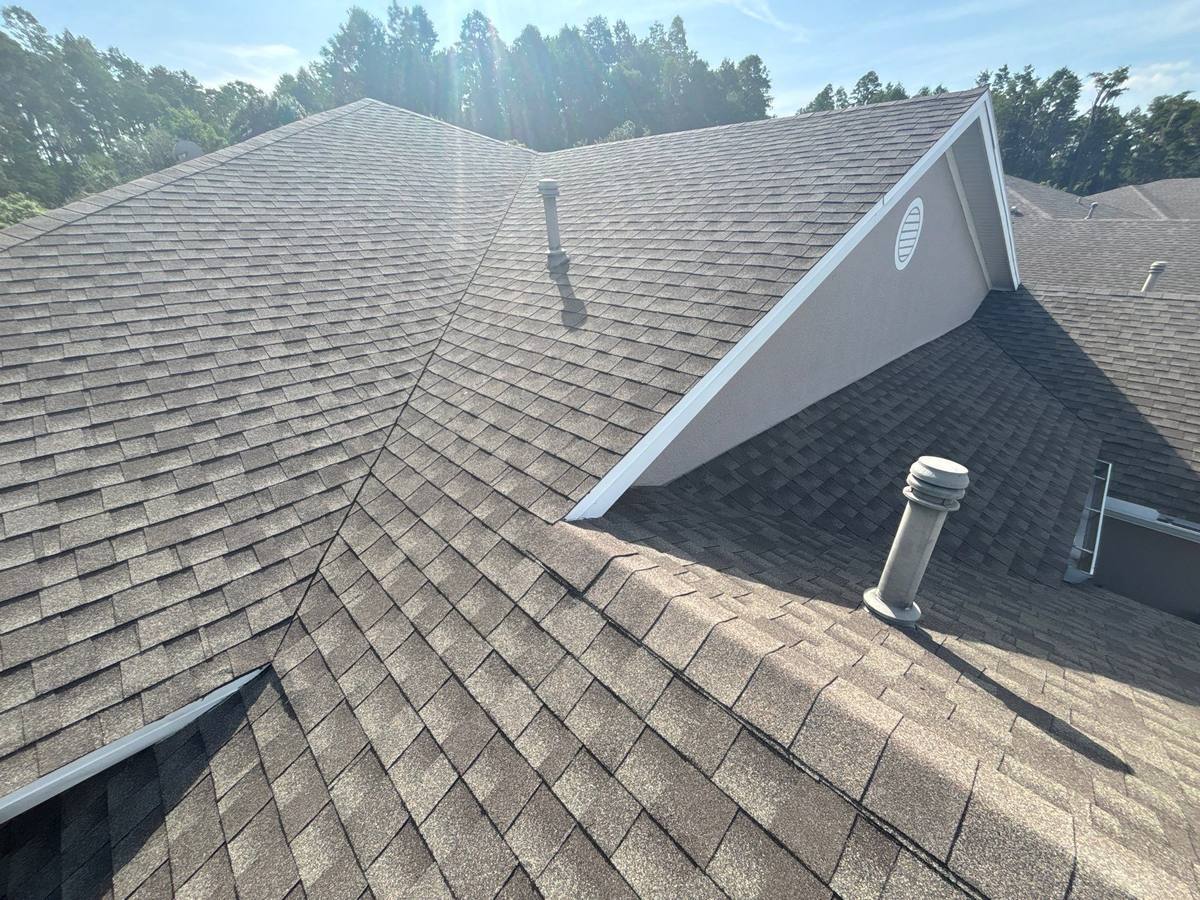 roof repair in Land O Lakes, Florida