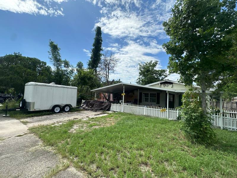 roof replacement in St. Petersburg, Florida