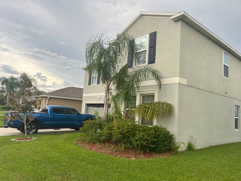 residential shingle roof replacement by Hloska Roofing in Wimauma