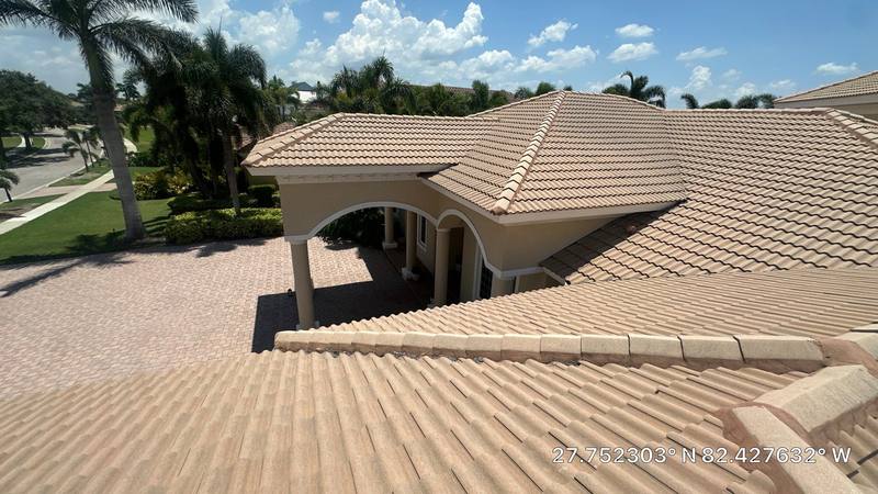 residential roof replacement by Hloska Roofing in Apollo Beach