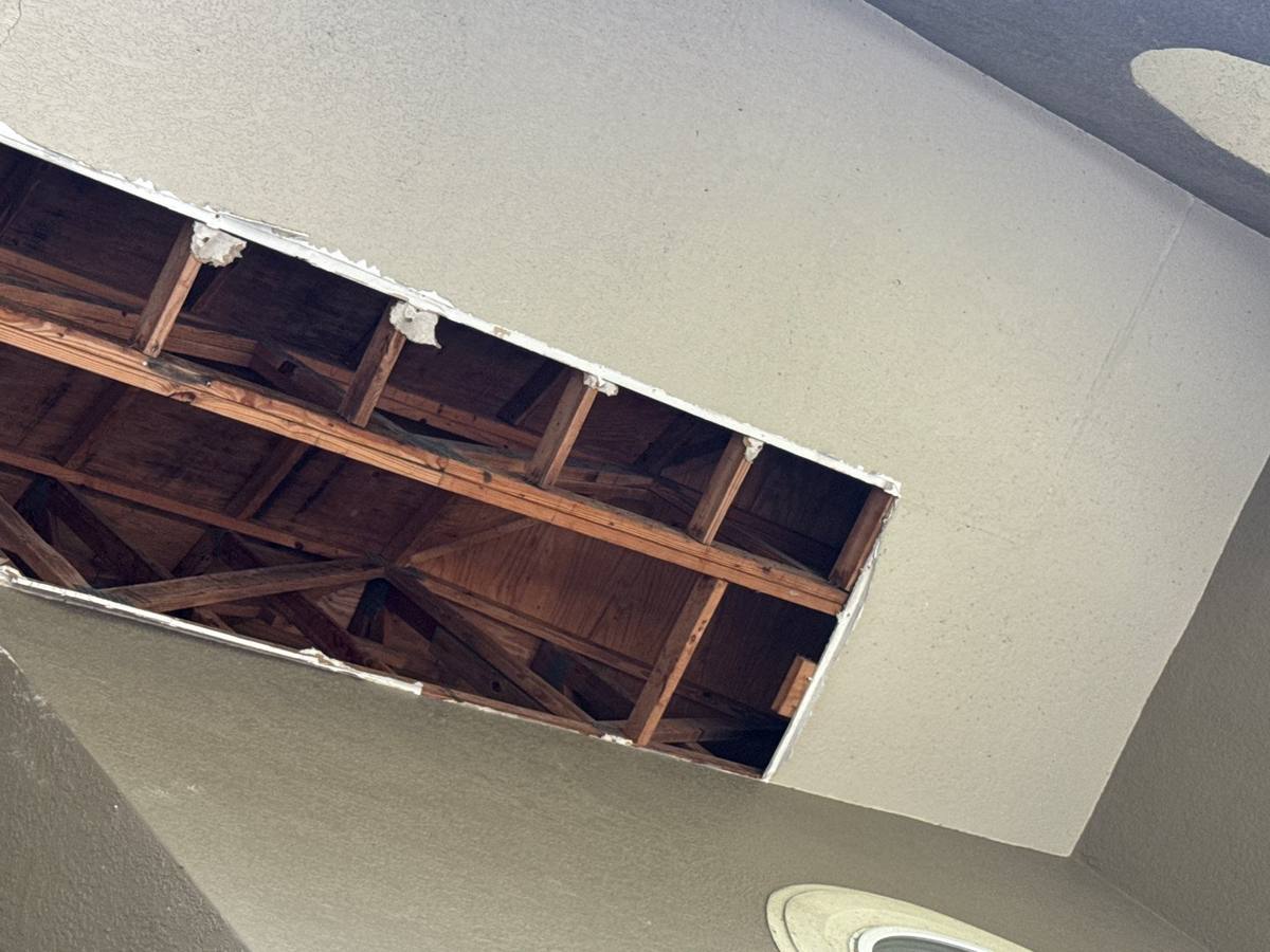 tile roof replacement in Apollo Beach, Florida