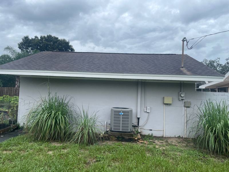 roof replacement in Valrico, Florida