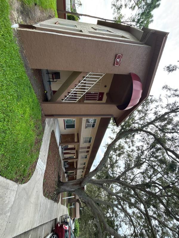 residential roof replacement by Hloska Roofing in St. Petersburg