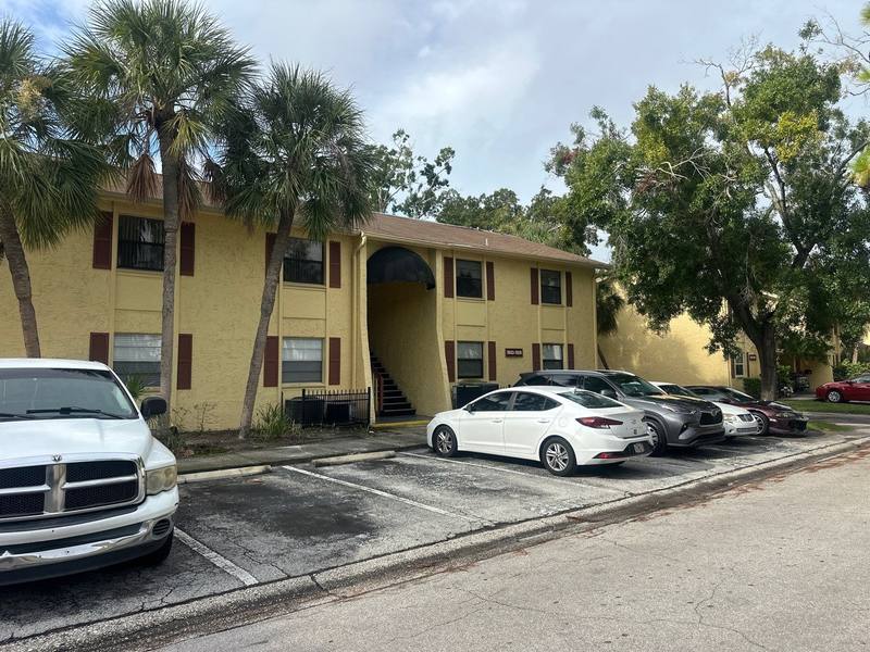 residential roof replacement by Hloska Roofing in Tampa