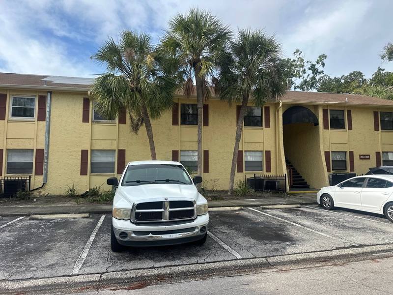 residential roof replacement by Hloska Roofing in Tampa