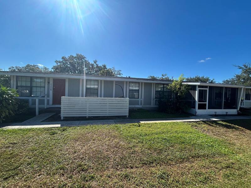 roof replacement in Tampa, Florida