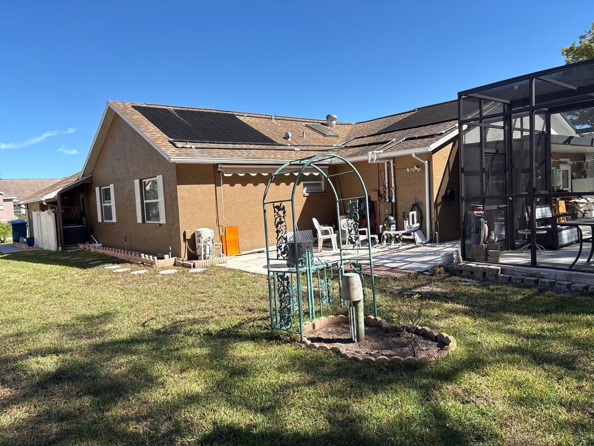 roof replacement in Spring Hill, Florida