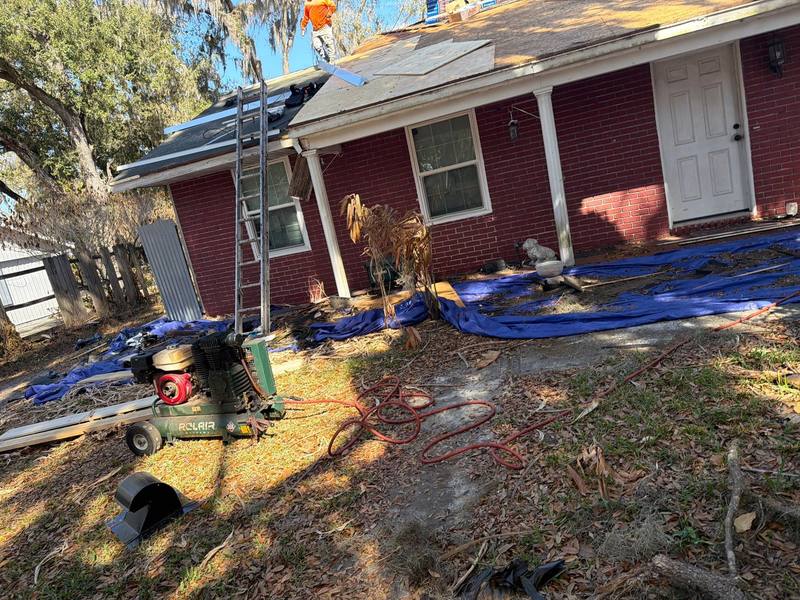 roofing project near Oakview Ln in Plant City