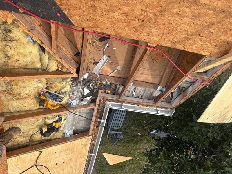 residential shingle roof replacement by Hloska Roofing in Tampa