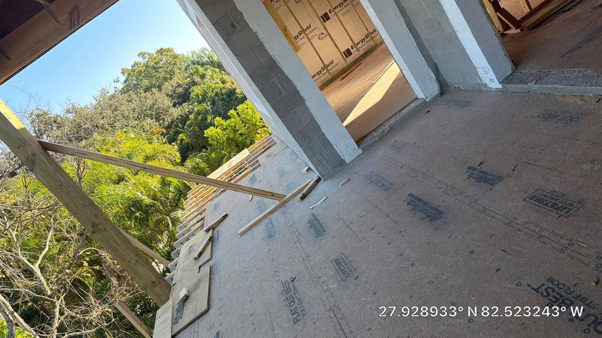 roof replacement in Tampa, Florida