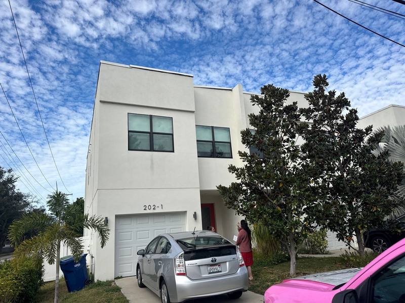 residential roof replacement by Hloska Roofing in Tampa