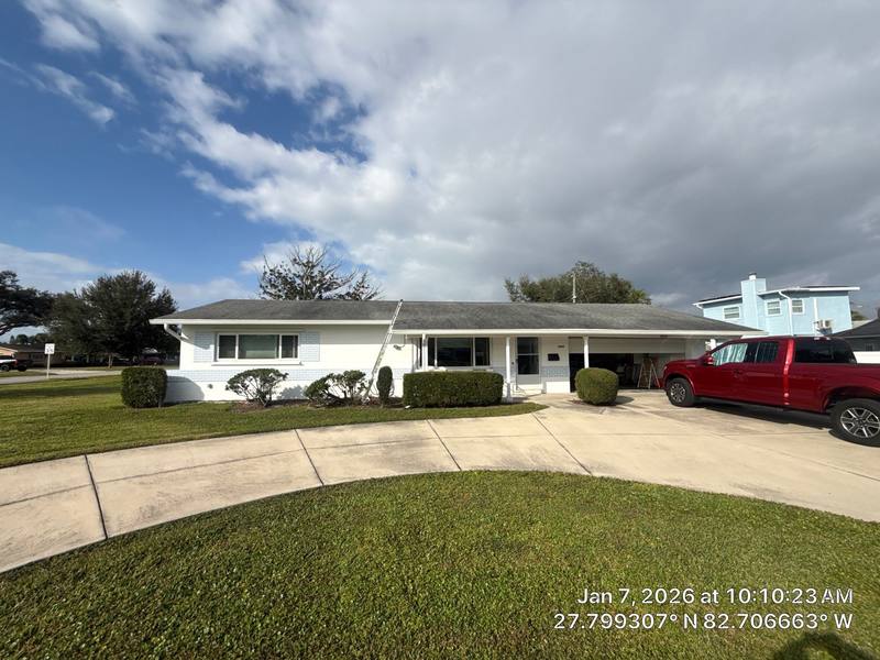 shingle roof replacement in St Petersburg, Florida