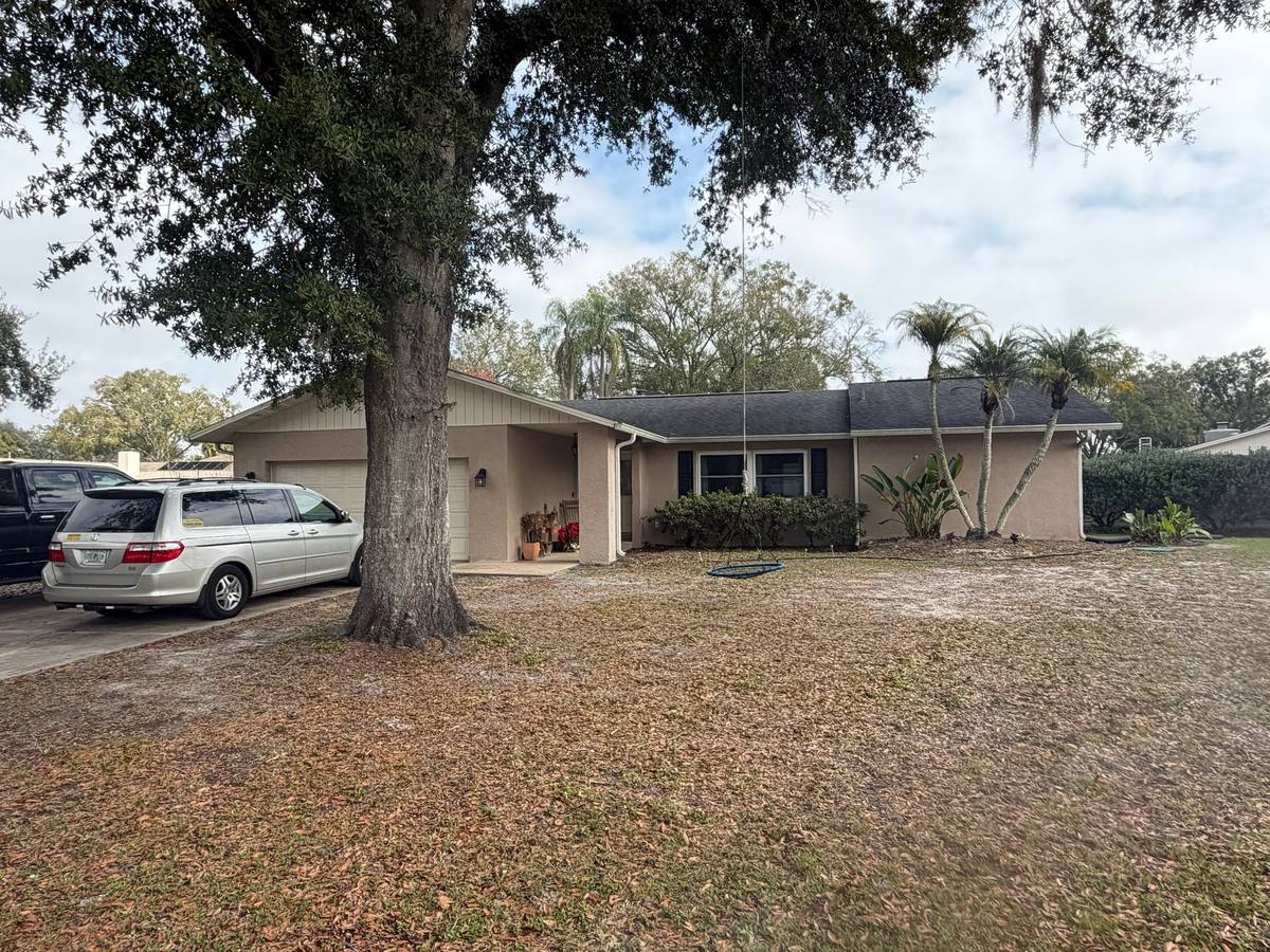 roof replacement in Land O' Lakes, Florida