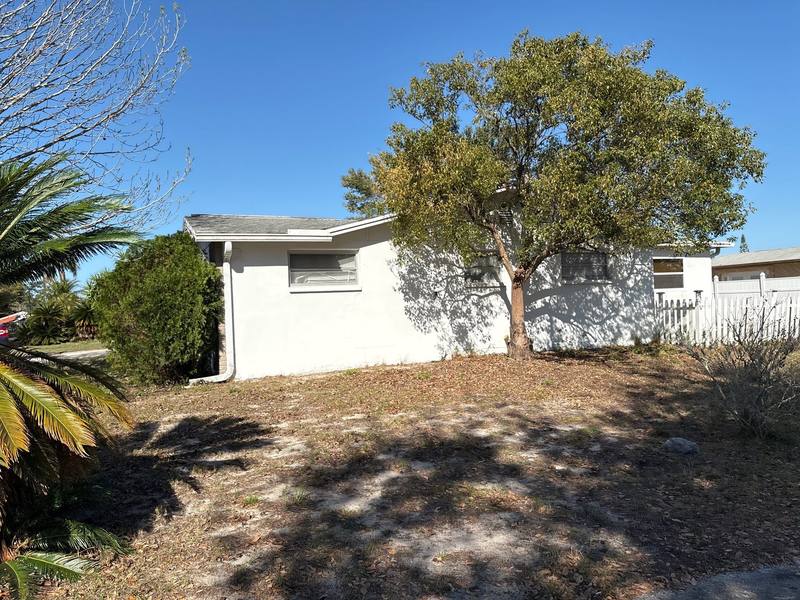 residential shingle roof replacement by Hloska Roofing in New Port Richey