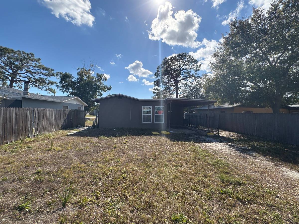 roof replacement in St. Petersburg, Florida