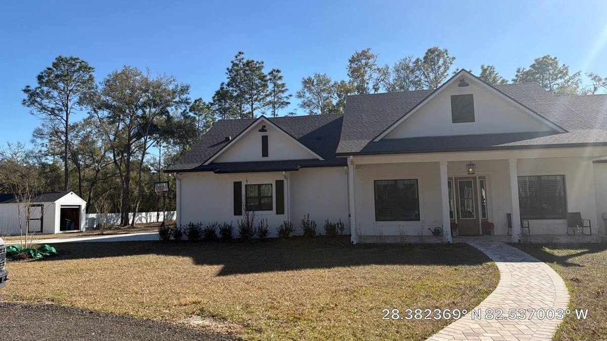 roof replacement in Spring Hill, Florida
