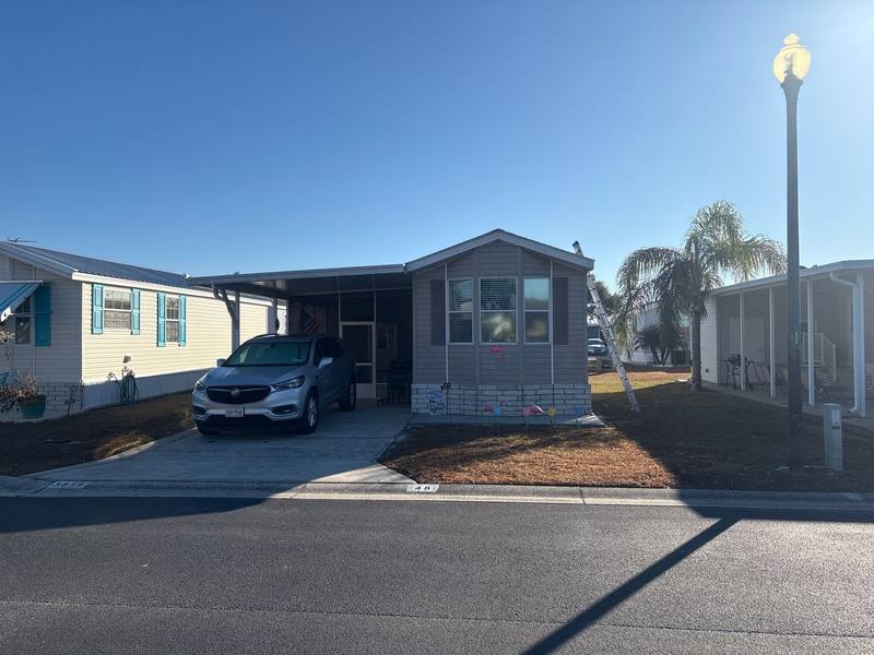 residential shingle roof replacement by Hloska Roofing in Zephyrhills