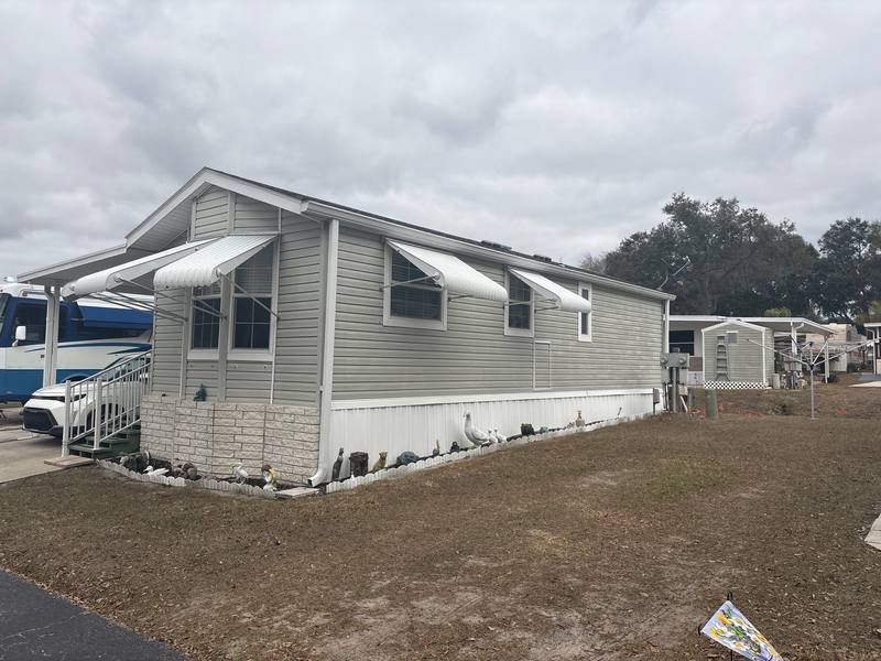 residential shingle roof replacement by Hloska Roofing in Zephyrhills
