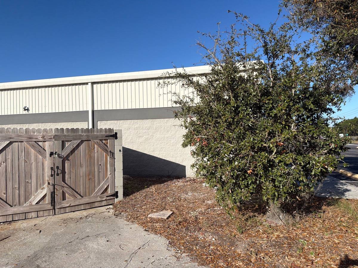 metal roof replacement in Lutz, Florida