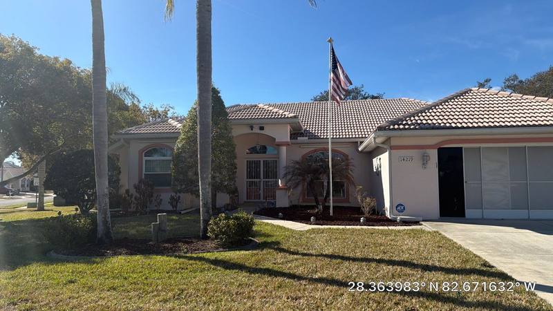 completed roofing project in Hudson FL