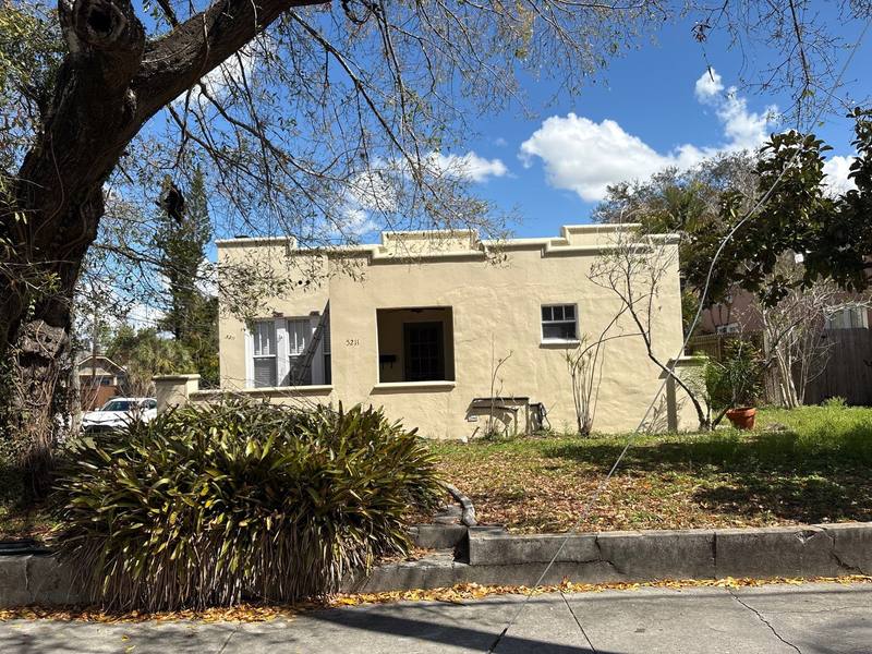 roof replacement in Tampa, Florida